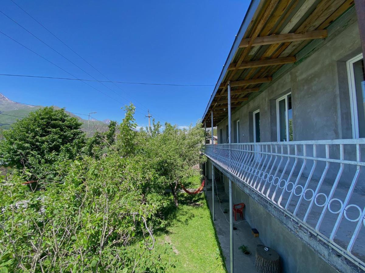Geo Inn Kazbegi Esterno foto